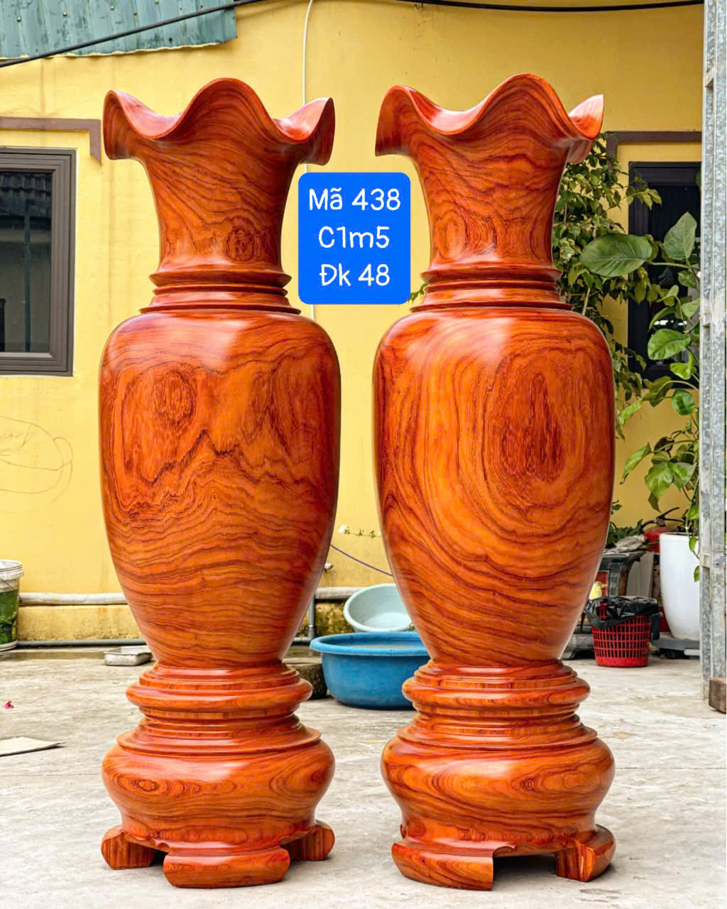 Lục bình gỗ hương đỏ